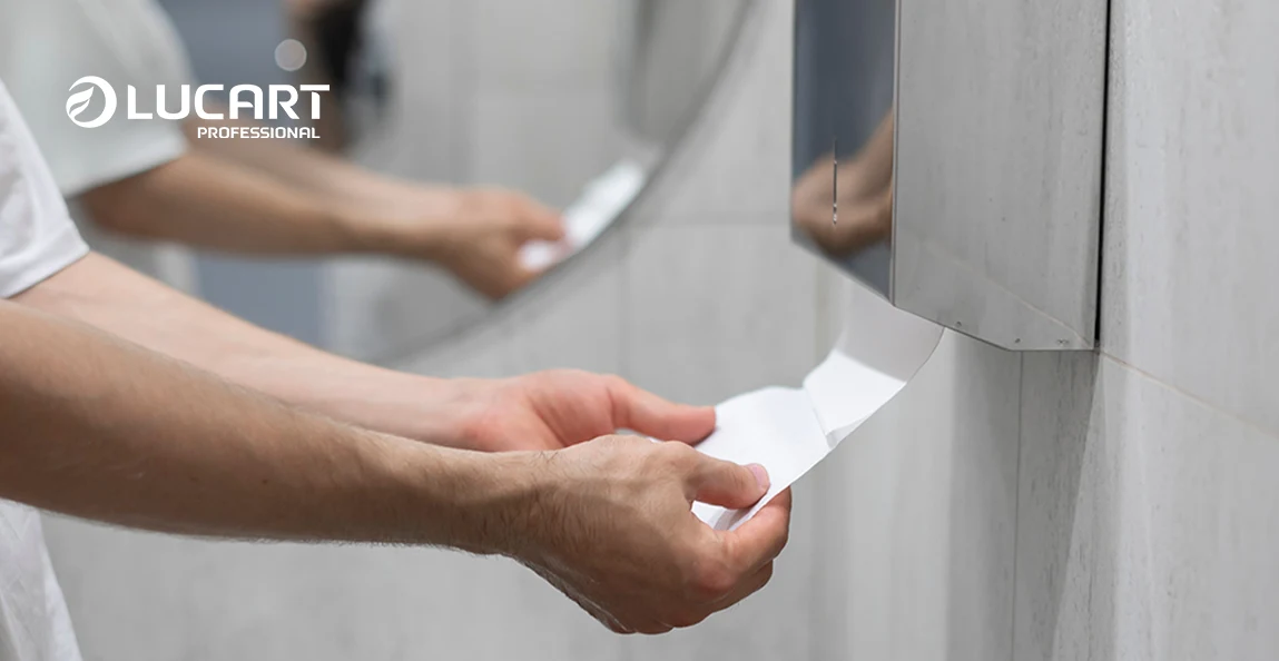 Iegādājies Lucart produktus un saņem Clinex dāvanu komplektu!