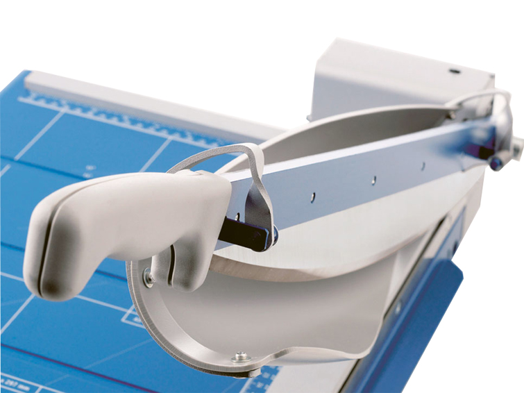 Trimmers and Guillotines