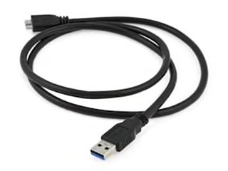 Kaablid, pistikud ja võrguseadmed