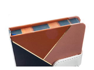 Piezīmju bloknots cietos vākos Multicolor, ar klipsi, A6, 80 lapas