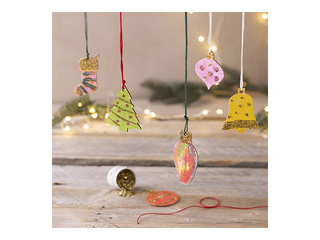 Ziemassvētku eglītes rotājumi, koka, 90 gab.