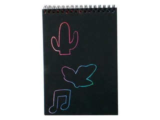 Skrāpējamā grāmatiņa 17,5x12,4cm ar trafaretu, 10 lapas.