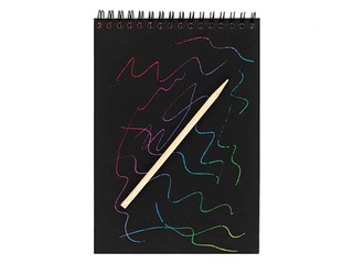 Skrāpējamā grāmatiņa 17,5x12,4cm ar trafaretu, 10 lapas.