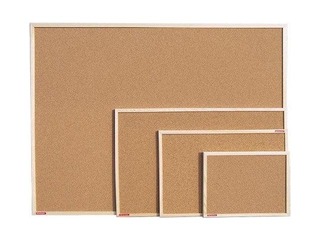 Korķa tāfele koka rāmī, 120x90cm