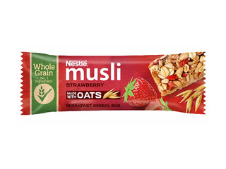Batoniņš Nestle, musli ar zemeņēm, 35g
