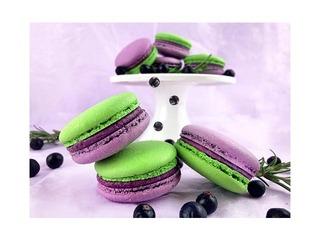 Macaroons Sala, blackcurrant, 6 pcs.