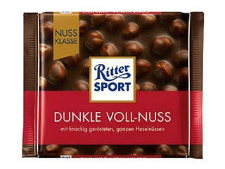 Šokolāde Ritter Sport, melnā, ar lazdu riekstiem, 100g 