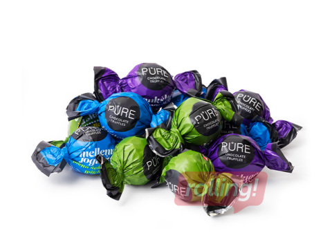Ассорти молочных шоколадных трюфелей Pure Chocolate (карамель, лесной орех, чернично-йогуртовая)