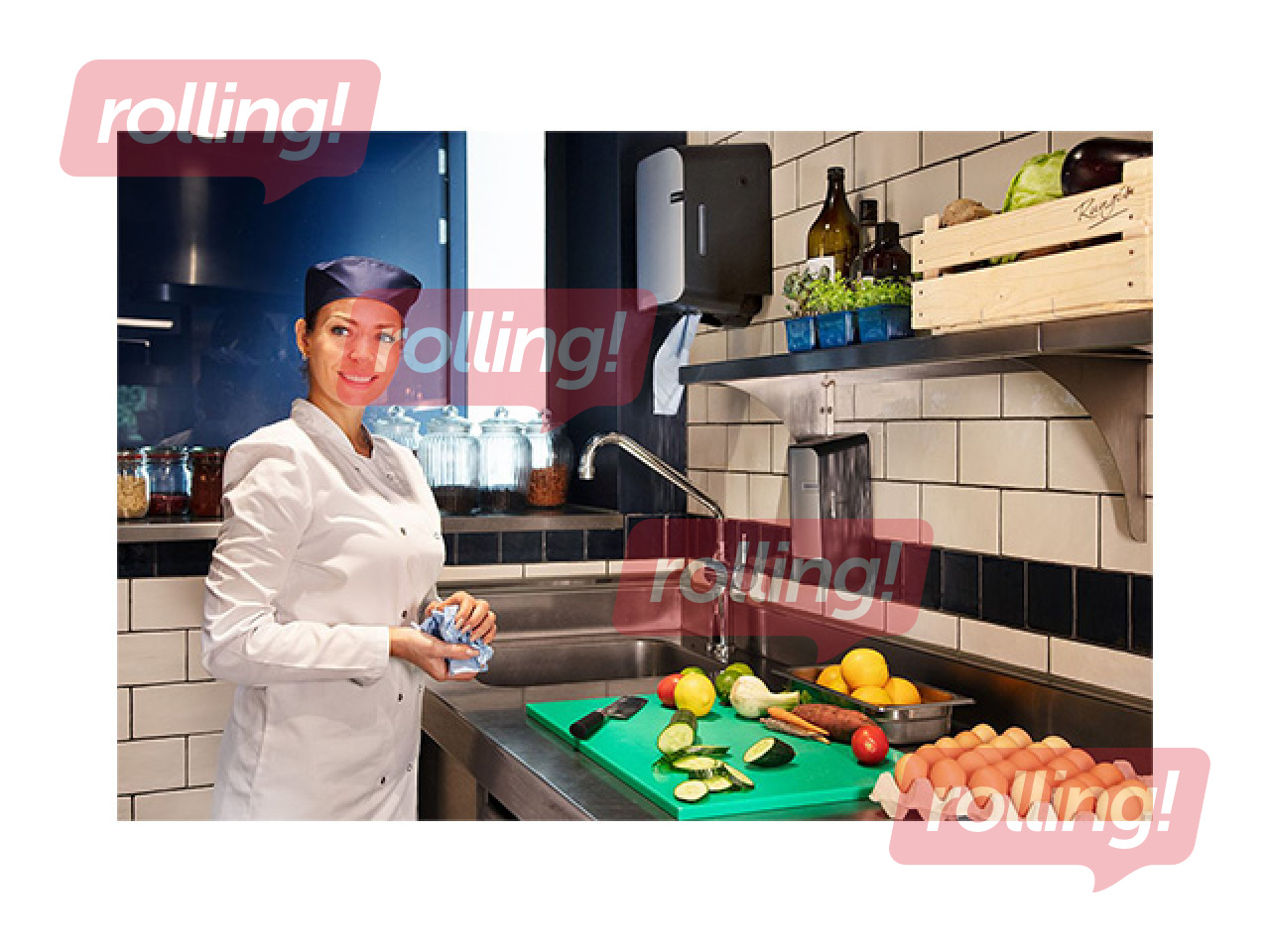 Papīra dvieļu ruļļos turētājs QuartzLine Midi, plastikāta, melns