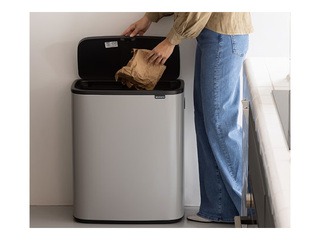 Waste bin Brabantia Bo Touch, light grey, 60l