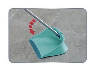 Floor broom with handle and dust pan, LEIFHEIT