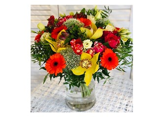 Ziedu pušķis no gerberām, rozēm, lizantēm  - apaļš, (diametrs apm. 35cm)