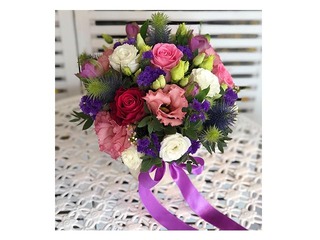 Flowers in a pot of different flowers (diameter 20cm)