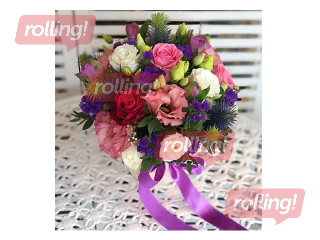 Flowers in a pot of different flowers (diameter 20cm)